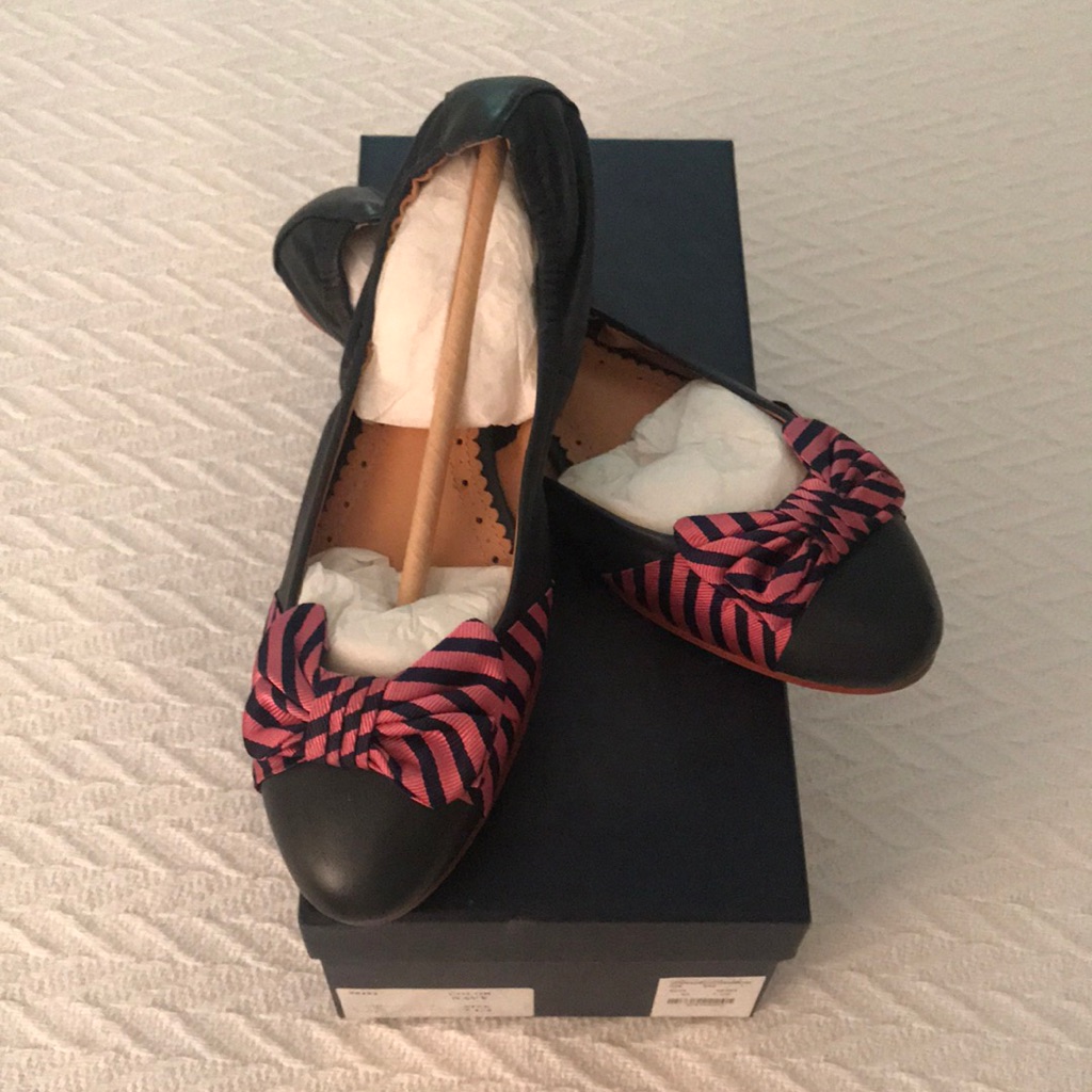 Brand New Never Worn Brooks Brothers Bow Flats